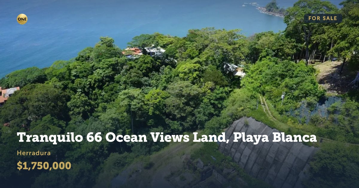 Lot for sale in Playa Herradura, Puntarenas